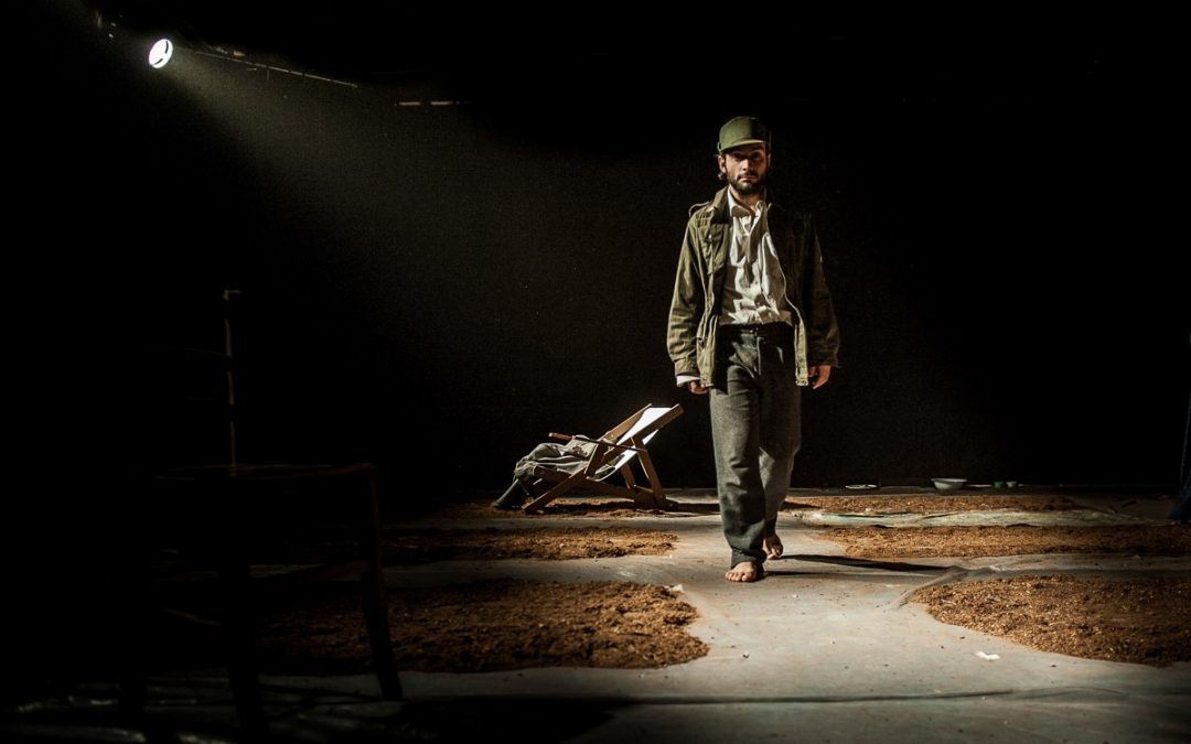 Sardegna Teatro “L’Avvoltoio” di Anna Rita Signore, regia Cesar Brie